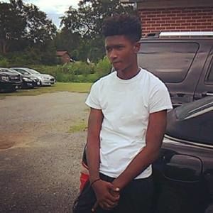 Meet your Posher, Devin